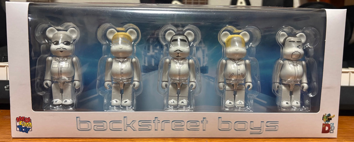 Actual item: Backstreet Boys Into the Millennium BE@RBRICK 100% five-piece boxed set, front window with five figures visible